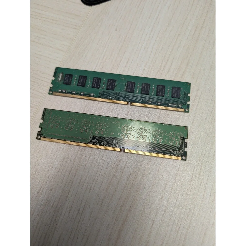 Samsung 8GB (2x4GB) PC3-12800U DDR3-1600MHz 240-Pin Desktop RAM Memory Kit